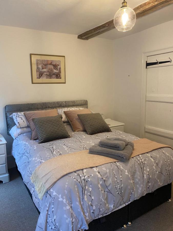 Stunning 2 Bedroom Flat In A Central Location New Alresford Dış mekan fotoğraf