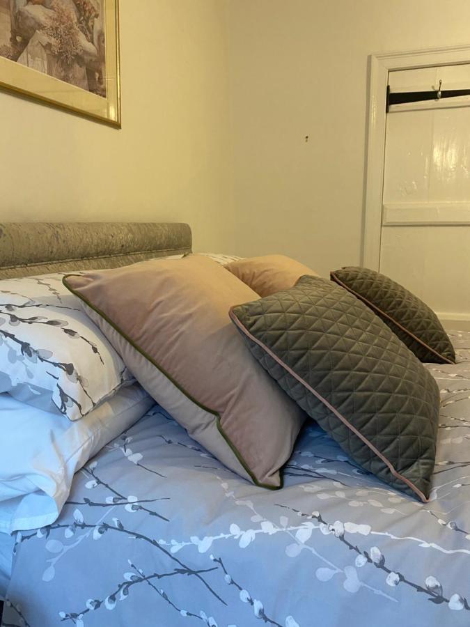 Stunning 2 Bedroom Flat In A Central Location New Alresford Dış mekan fotoğraf